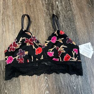 NWT Auden floral and lace unlined bralette size medium